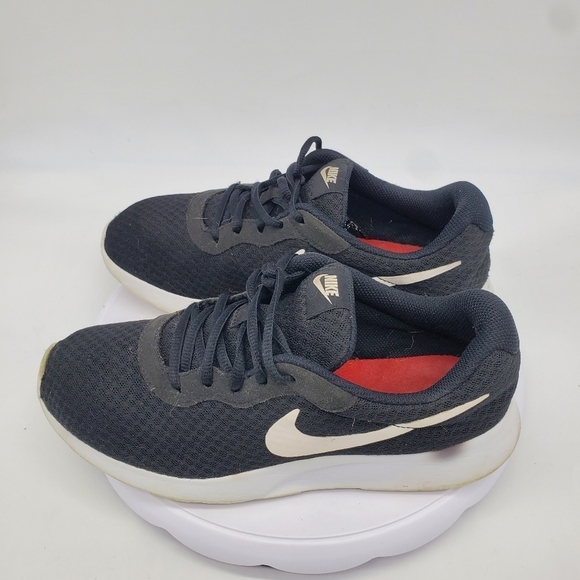 Nike Shoes Women's 8.5 Tanjun 812655-011 Black White Running Gym Sneakers - Picture 7 of 8